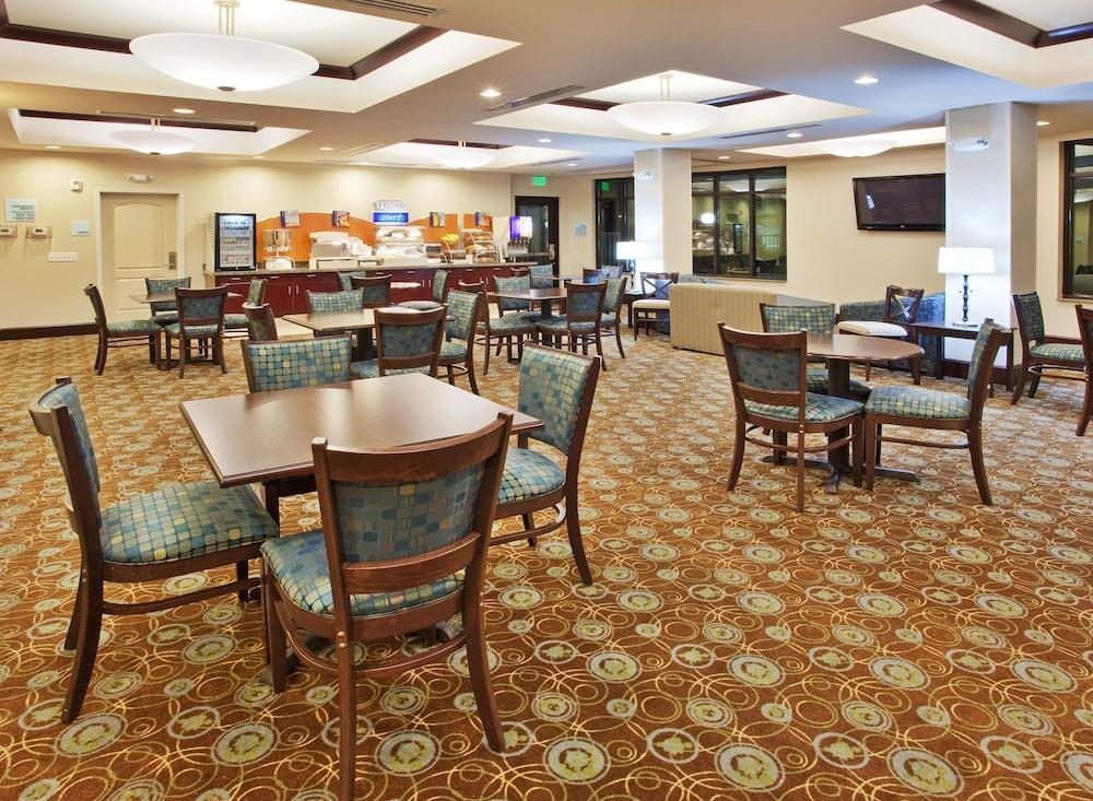 Holiday Inn Express & Suites Merced - Yosemite Natl Pk Area By Ihg Exterior foto